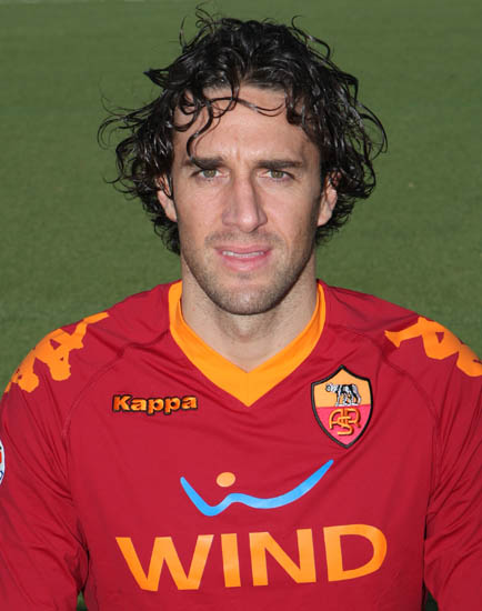Toni vil blive i Roma